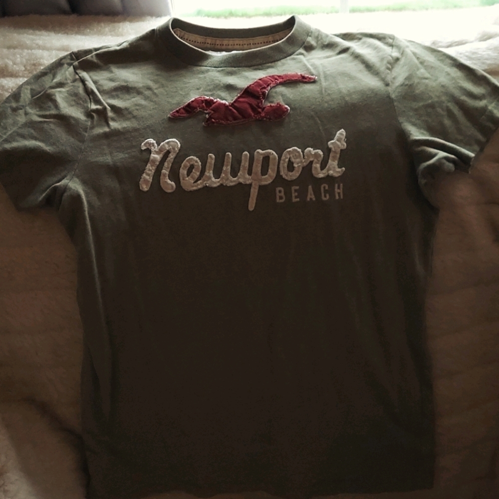 Hollister shirt